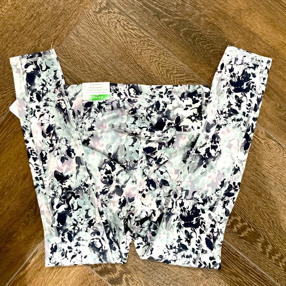 GAIAM LA COUPE‎ OM LEGGINGS